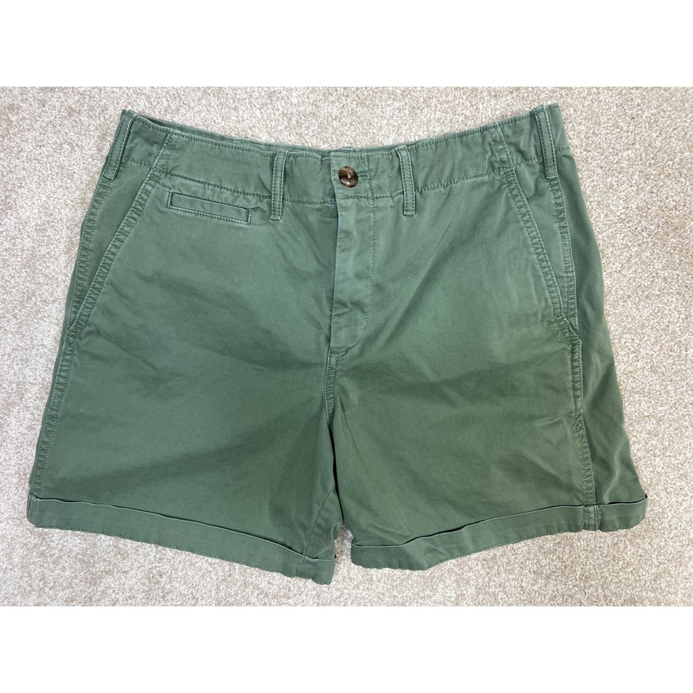 GAP Women's Khaki Shorts Olive Green 5 Inch Inseam Size 6 Casual
